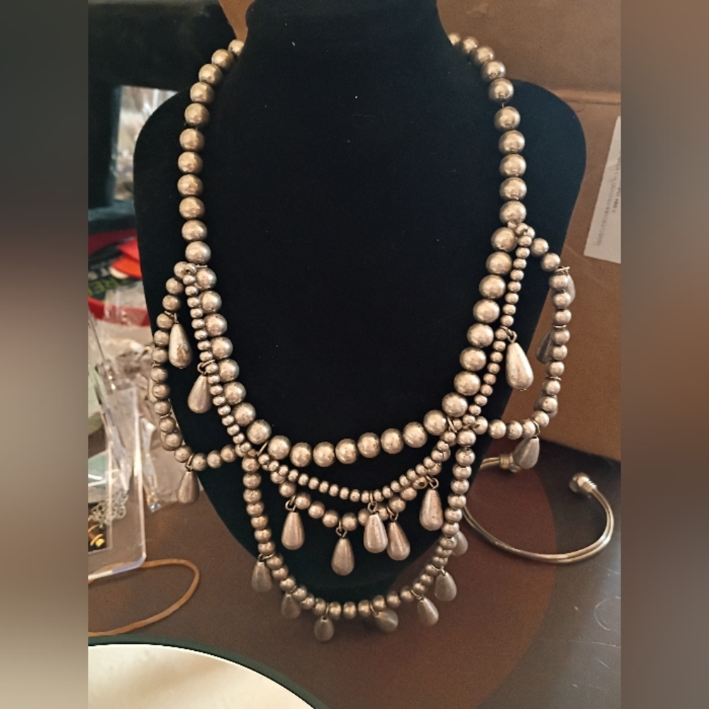 Elegant Grey Beaded Necklace